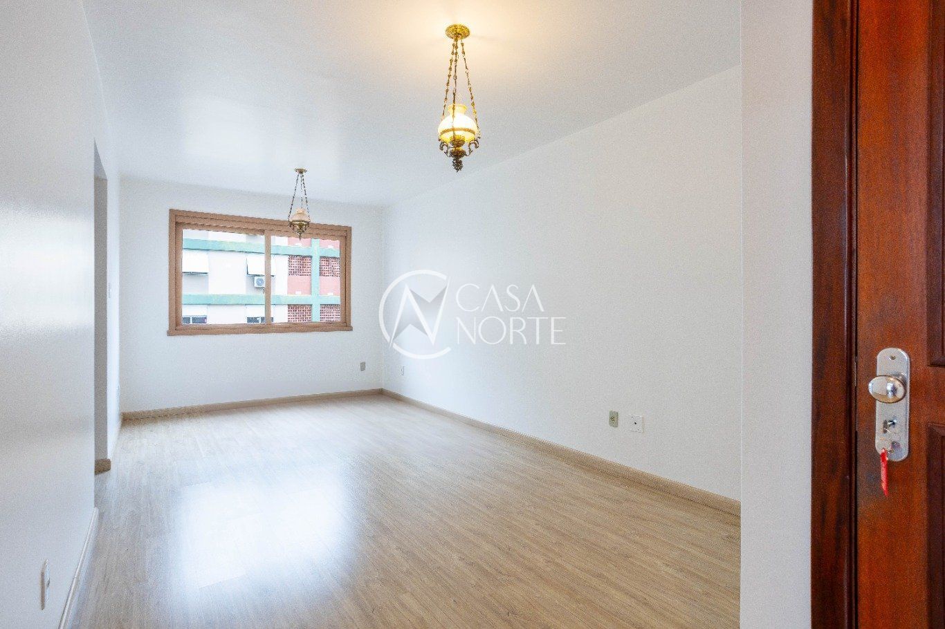 Apartamento à venda com 2 quartos, 72m², 1 vaga, Rua Guilherme Alves no bairro Partenon em Porto Alegre