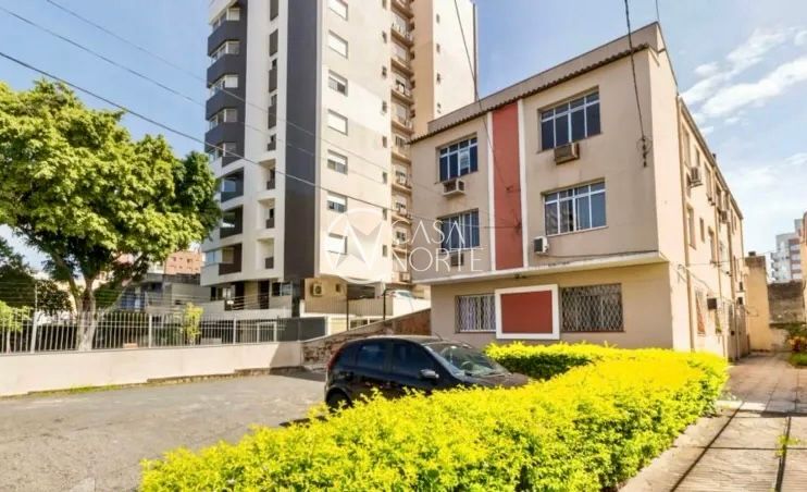 Apartamento à venda com 2 quartos, 75m², 1 vaga, Rua Barbedo no bairro Menino Deus em Porto Alegre