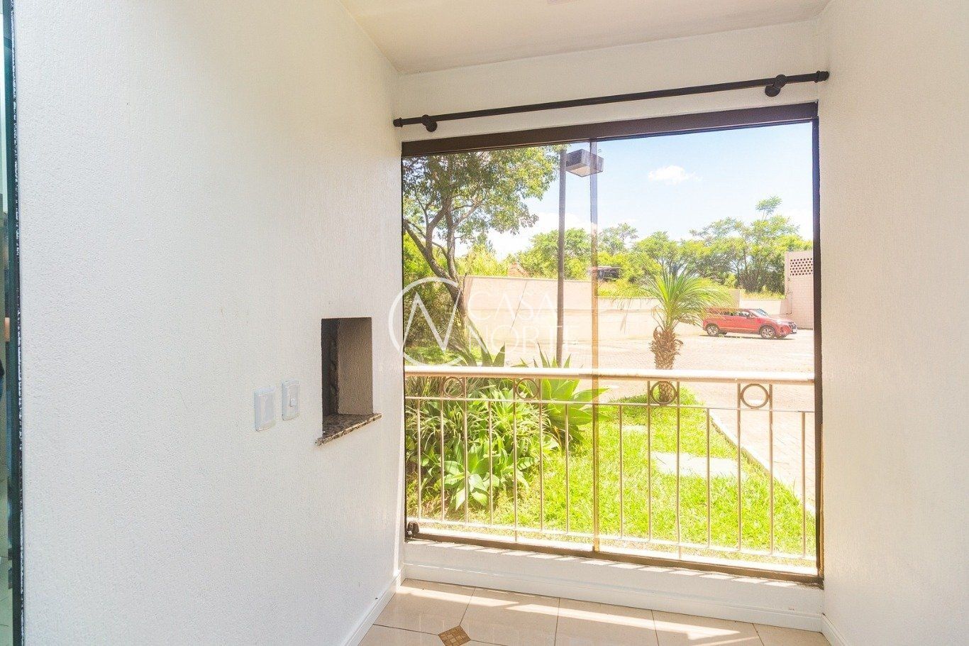 Apartamento à venda com 2 quartos, 55m², 1 vaga, Rua Lindolfo Henke no bairro Sarandi em Porto Alegre
