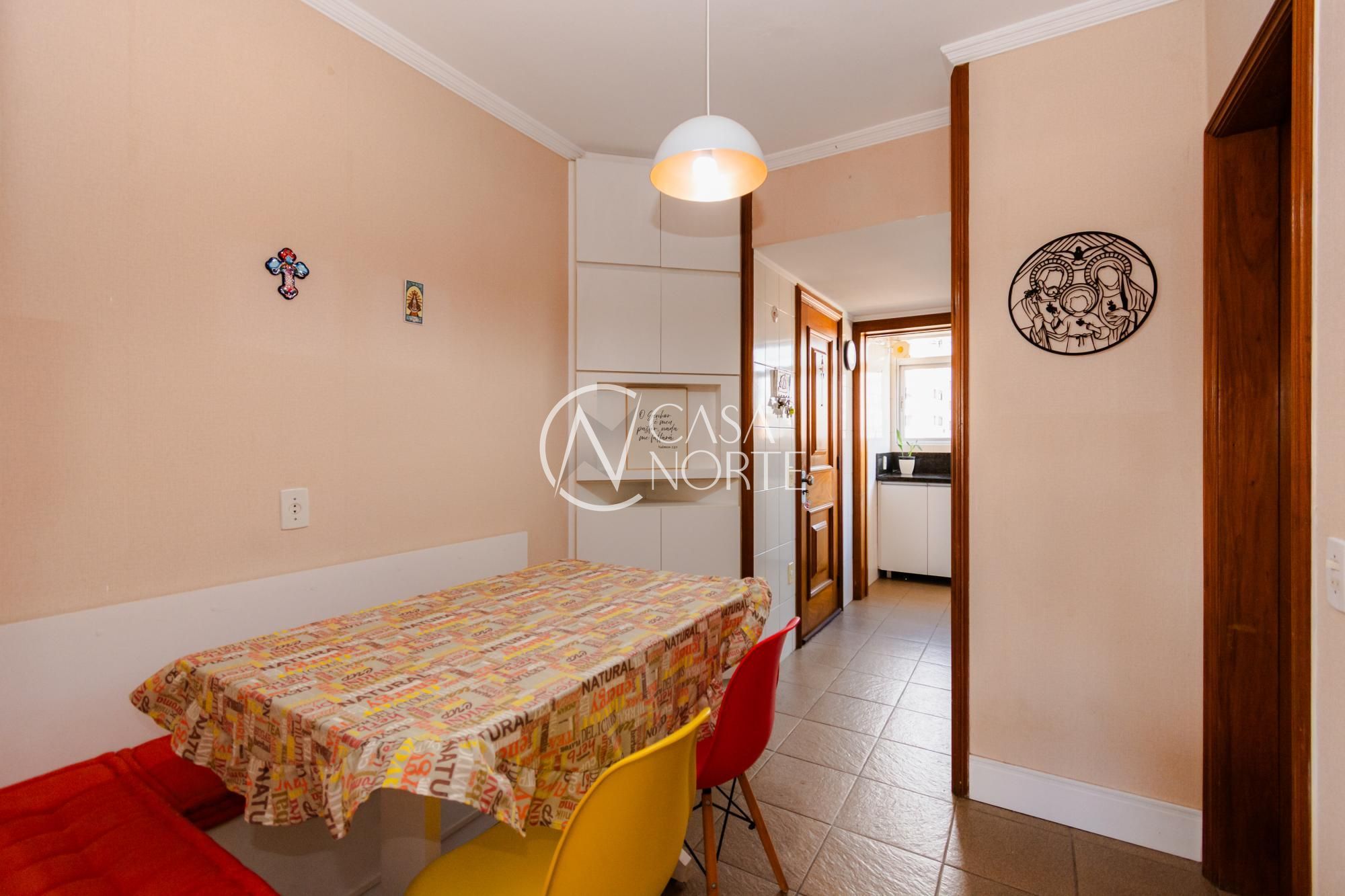 Apartamento à venda com 3 quartos, 119m², 1 suíte, 1 vaga, Coronel Bordini no bairro Auxiliadora em Porto Alegre