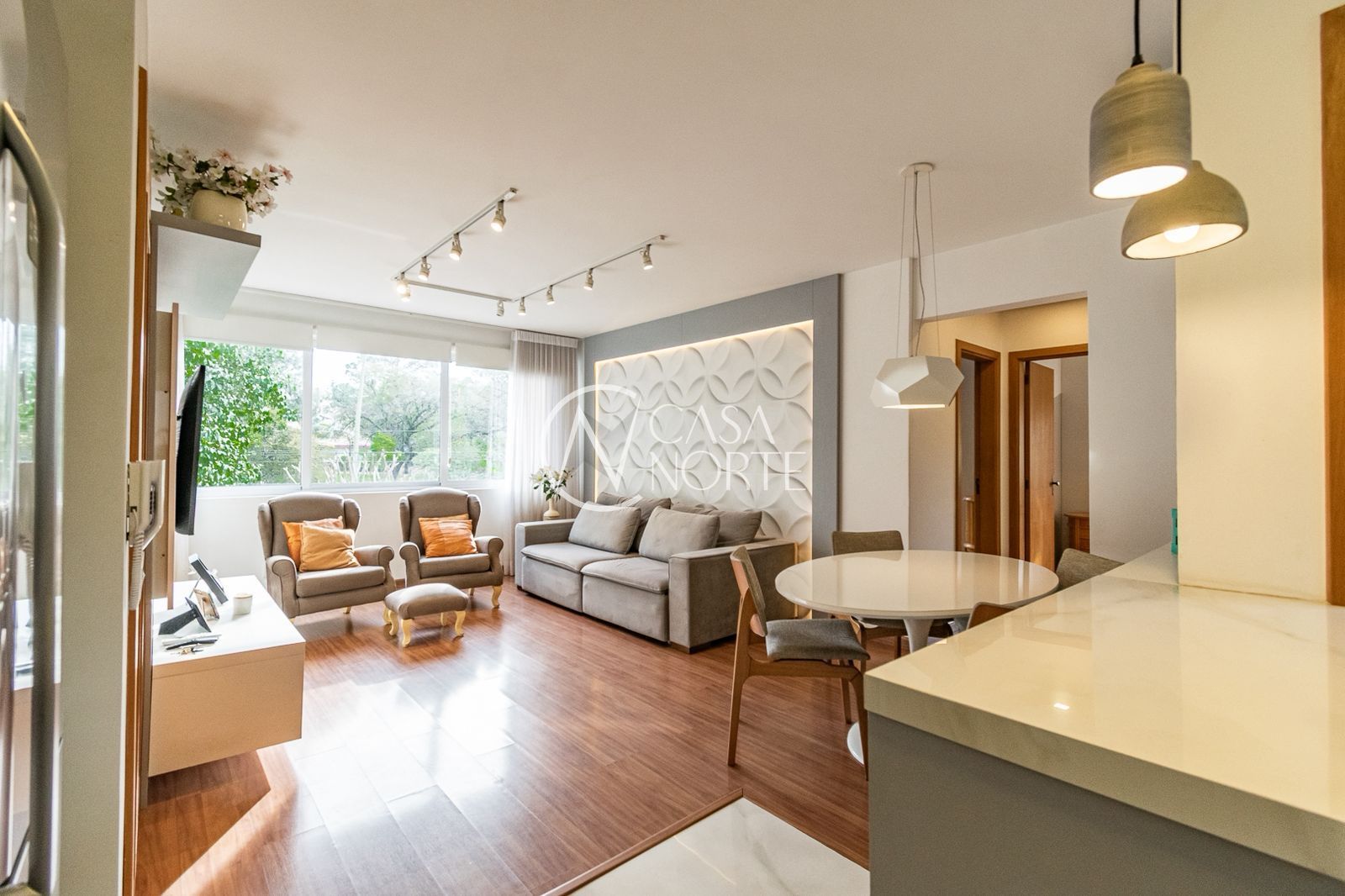 Apartamento à venda com 2 quartos, 74m², 1 suíte, Avenida Benno Mentz no bairro Vila Ipiranga em Porto Alegre