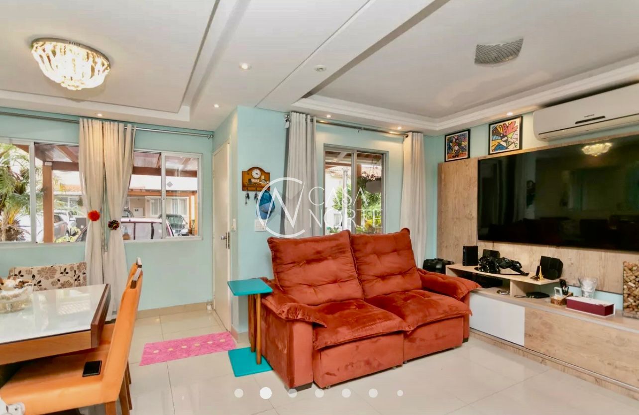 Casa de Condomínio à venda com 2 quartos, 300m², 1 suíte, 2 vagas, Avenida João Ferreira Jardim no bairro Parque Santa Fé em Porto Alegre