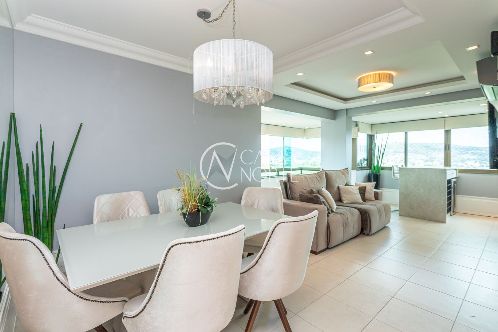 Apartamento à venda com 2 quartos, 98m², 1 suíte, 3 vagas, Rua Guararapes no bairro Petrópolis em Porto Alegre