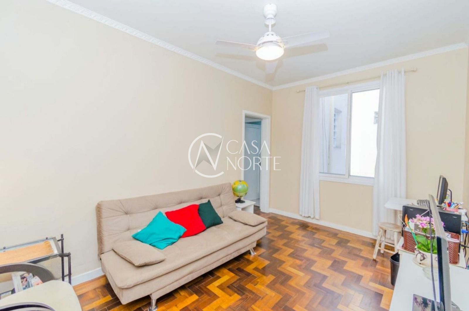 Apartamento à venda com 2 quartos, 57m², Rua Marques do Pombal no bairro Auxiliadora em Porto Alegre