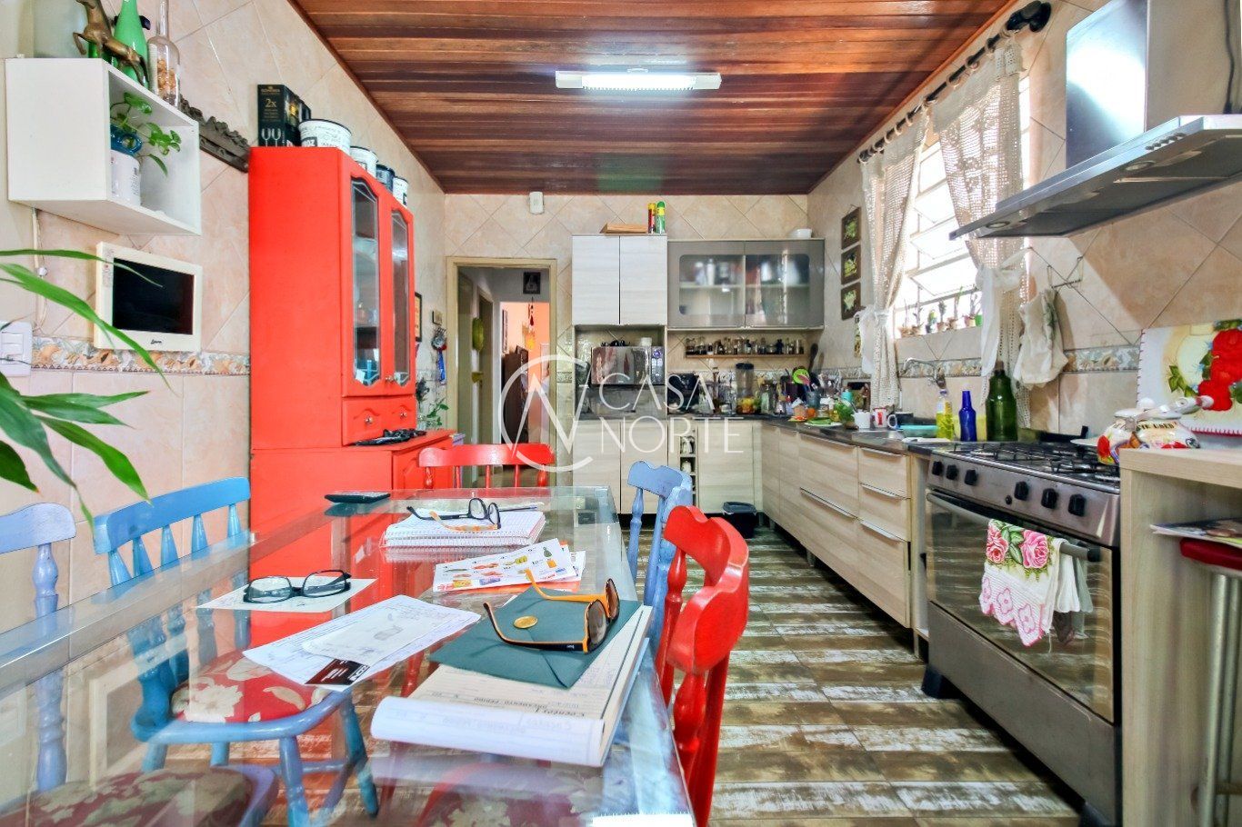 Casa à venda com 2 quartos, 200m², 1 suíte, 2 vagas, Rua Marquês de Alegrete no bairro São João em Porto Alegre