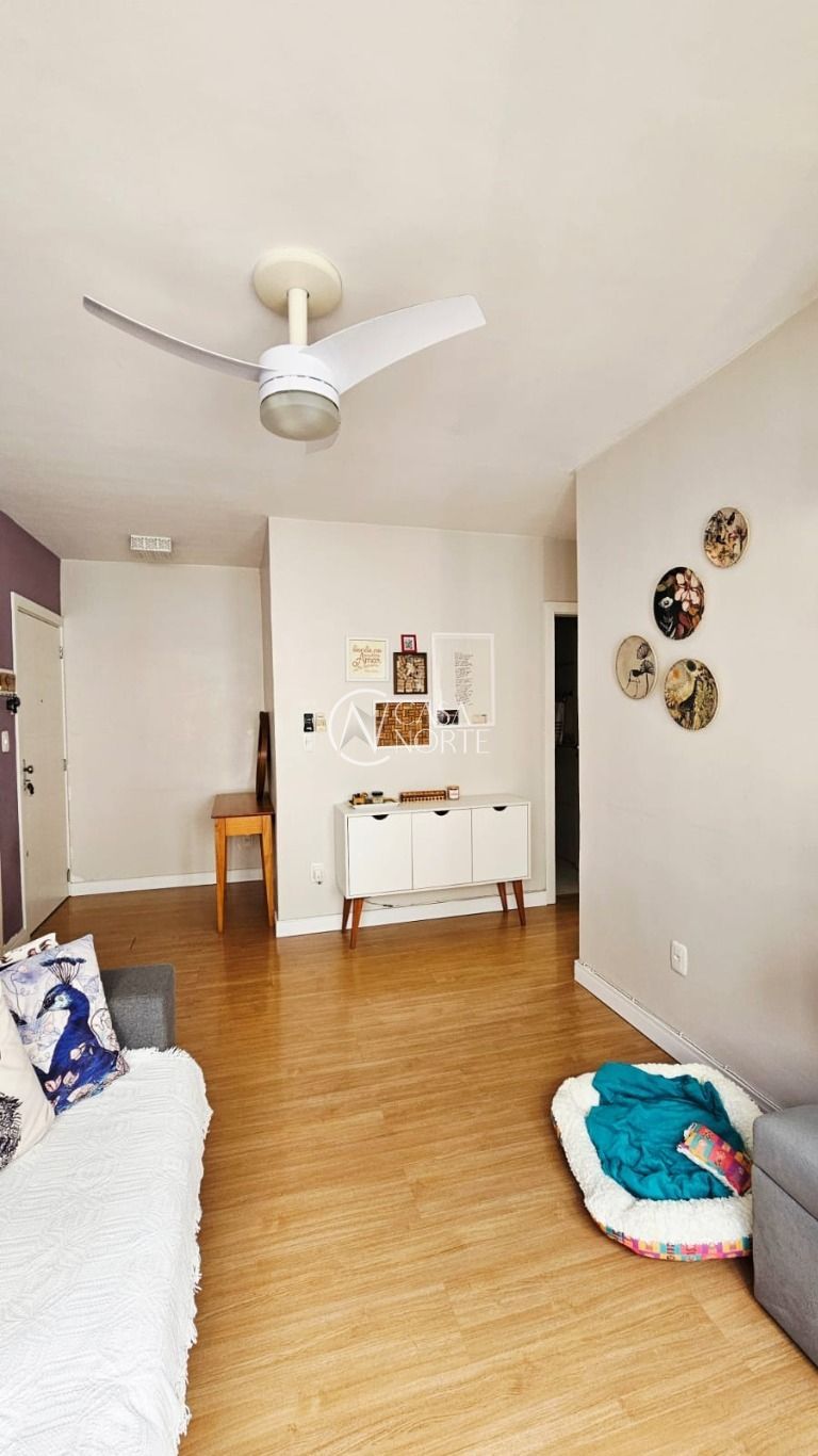 Apartamento à venda com 2 quartos, 71m², 1 vaga, Rua Rubens Rosa Guedes no bairro Jardim Itu em Porto Alegre