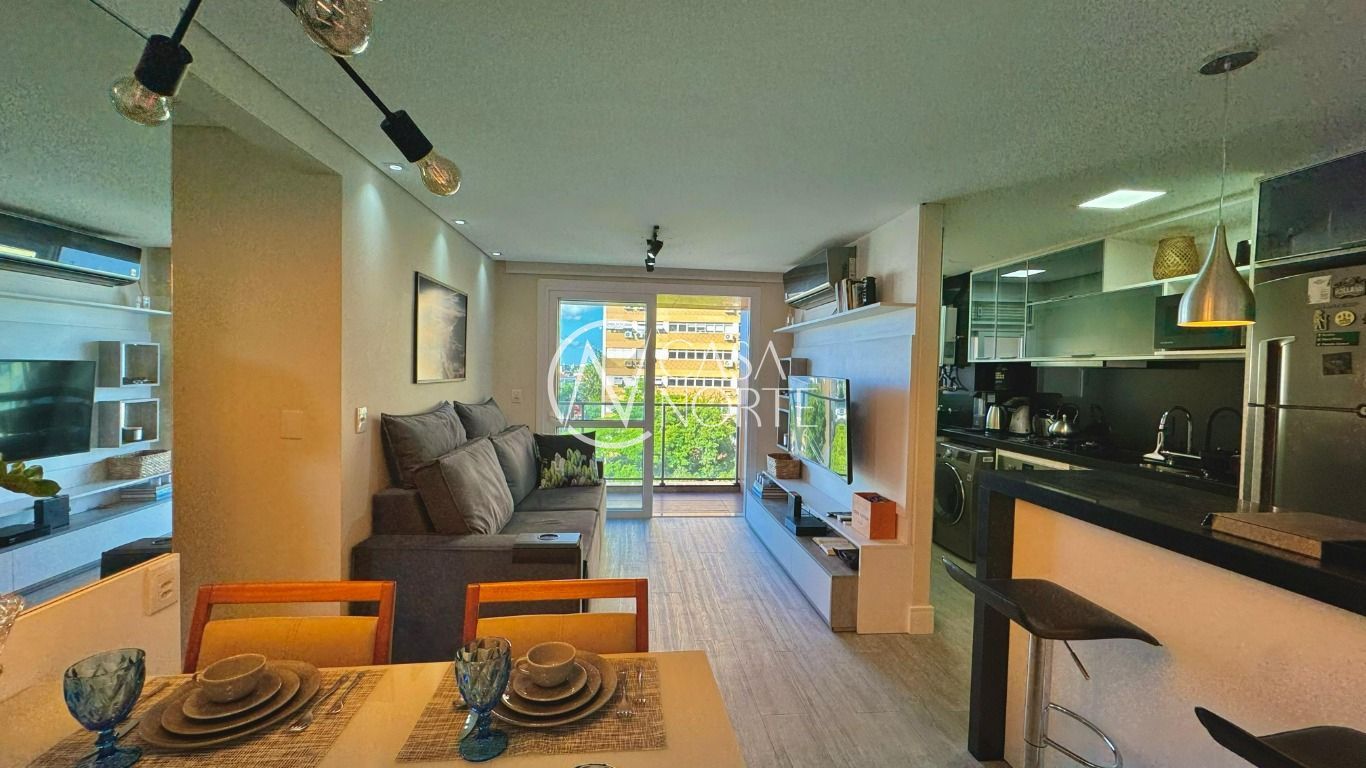 Apartamento à venda com 2 quartos, 76m², 1 suíte, 2 vagas, Rua Gutemberg no bairro Petrópolis em Porto Alegre