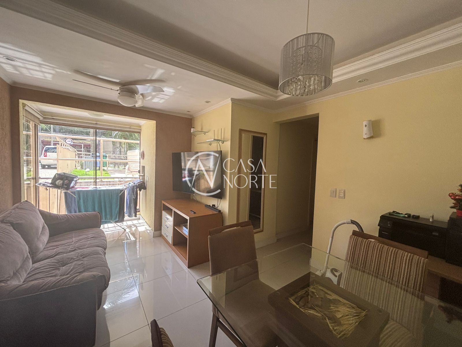 Apartamento à venda com 2 quartos, 52m², 1 suíte, 1 vaga, Rua Lindolfo Henke no bairro Sarandi em Porto Alegre