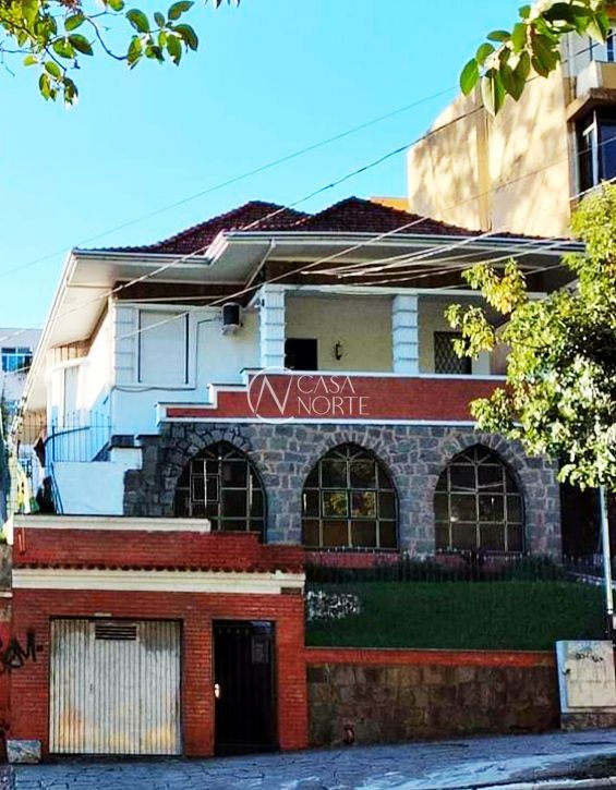 Casa à venda com 3 quartos, 430m², 2 vagas, Avenida Cristóvão Colombo no bairro São João em Porto Alegre