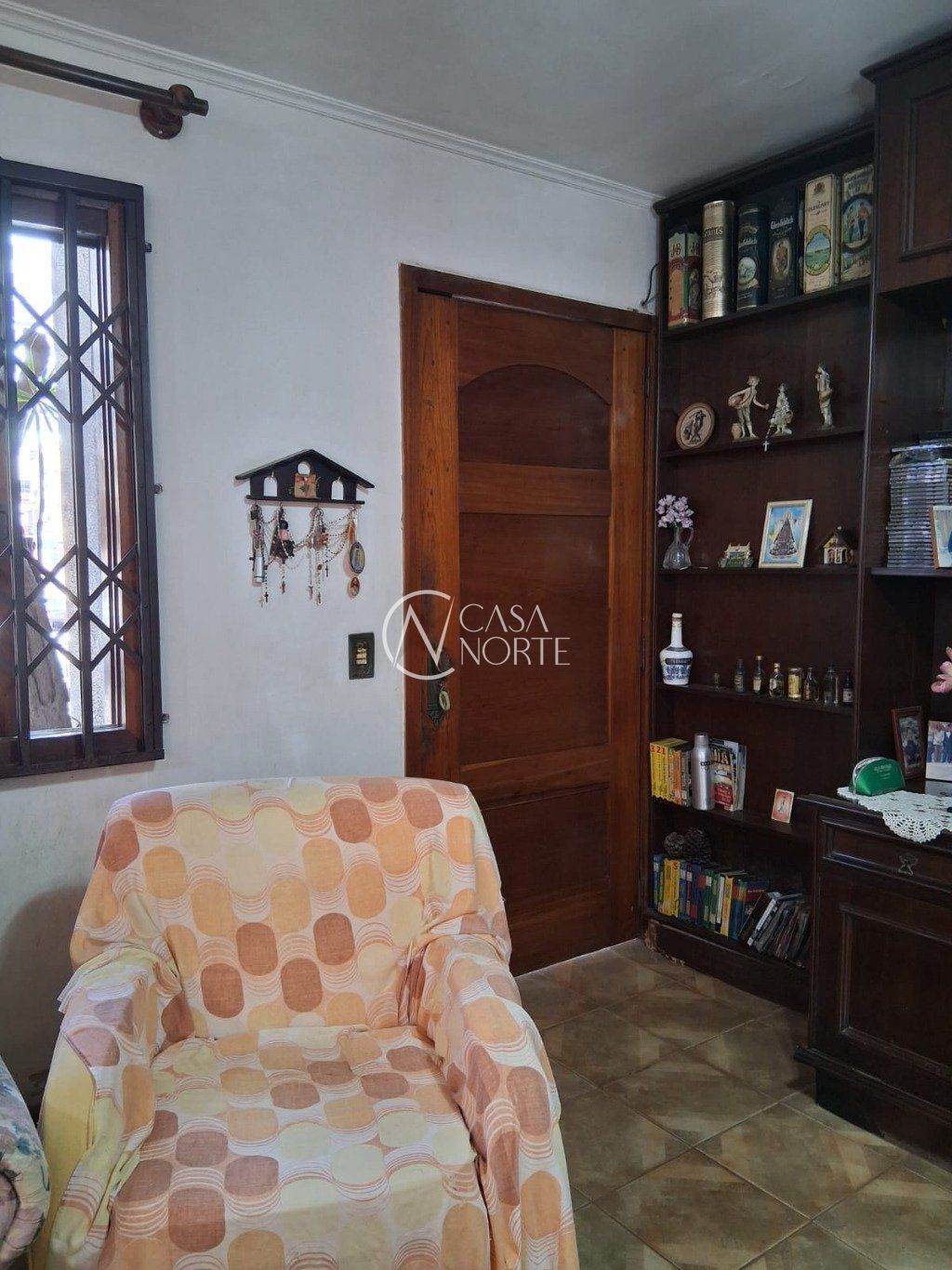 Casa à venda com 4 quartos, 214m², 1 suíte, 2 vagas, Rua Dona Adda Mascarenhas de Moraes no bairro Jardim Itu em Porto Alegre