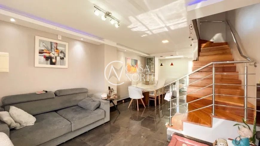 Casa de Condomínio à venda com 2 quartos, 118m², 1 suíte, 1 vaga, Rua Abdo Jorge Curi no bairro Parque Santa Fé em Porto Alegre