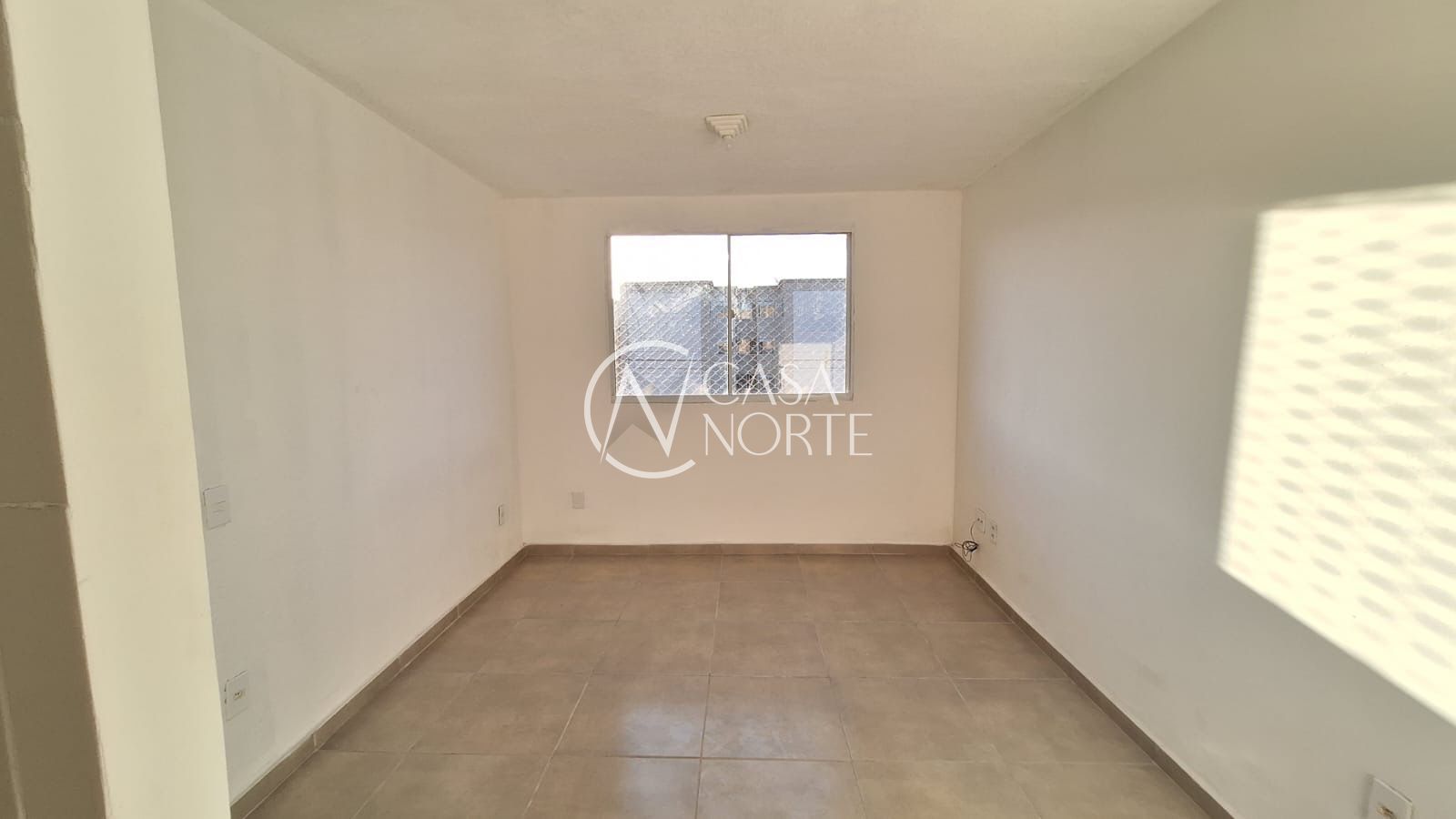 Apartamento à venda com 2 quartos, 42m², 1 vaga, Avenida Souza Melo no bairro Sarandi em Porto Alegre