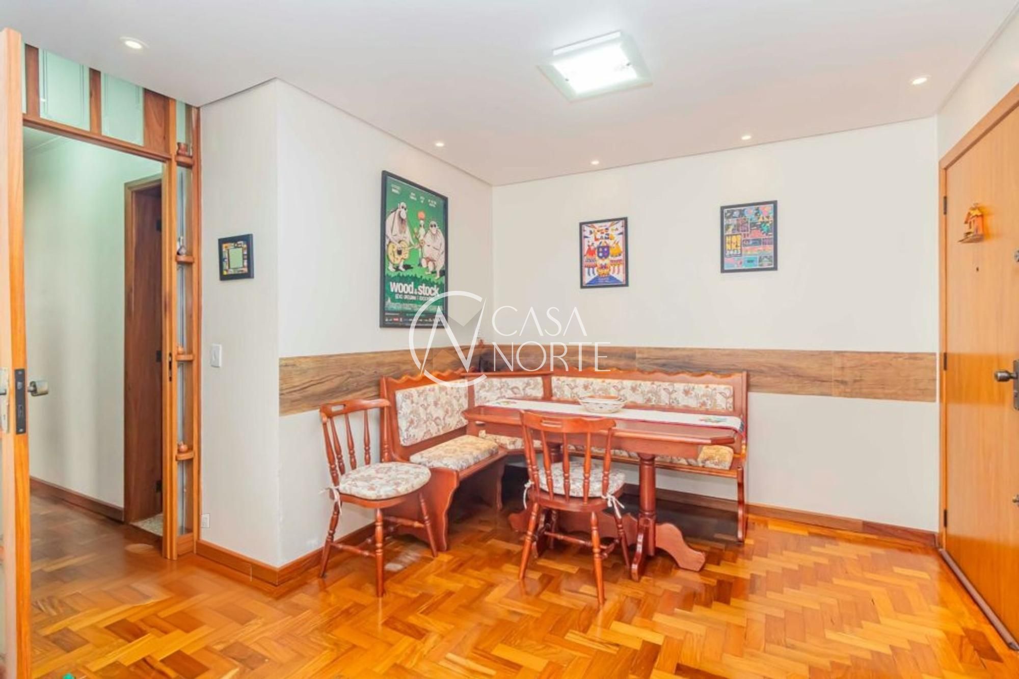 Apartamento à venda com 3 quartos, 93m², 1 suíte, 1 vaga, Avenida Coronel Lucas de Oliveira no bairro Bela Vista em Porto Alegre