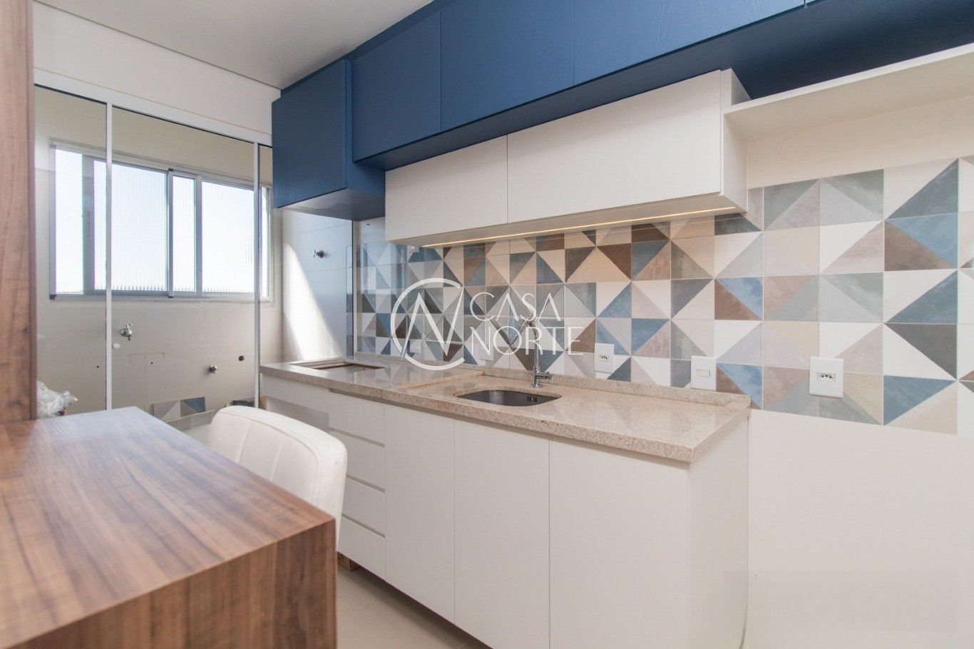 Apartamento à venda com 1 quarto, 45m², Avenida Fábio Araújo Santos no bairro Nonoai em Porto Alegre