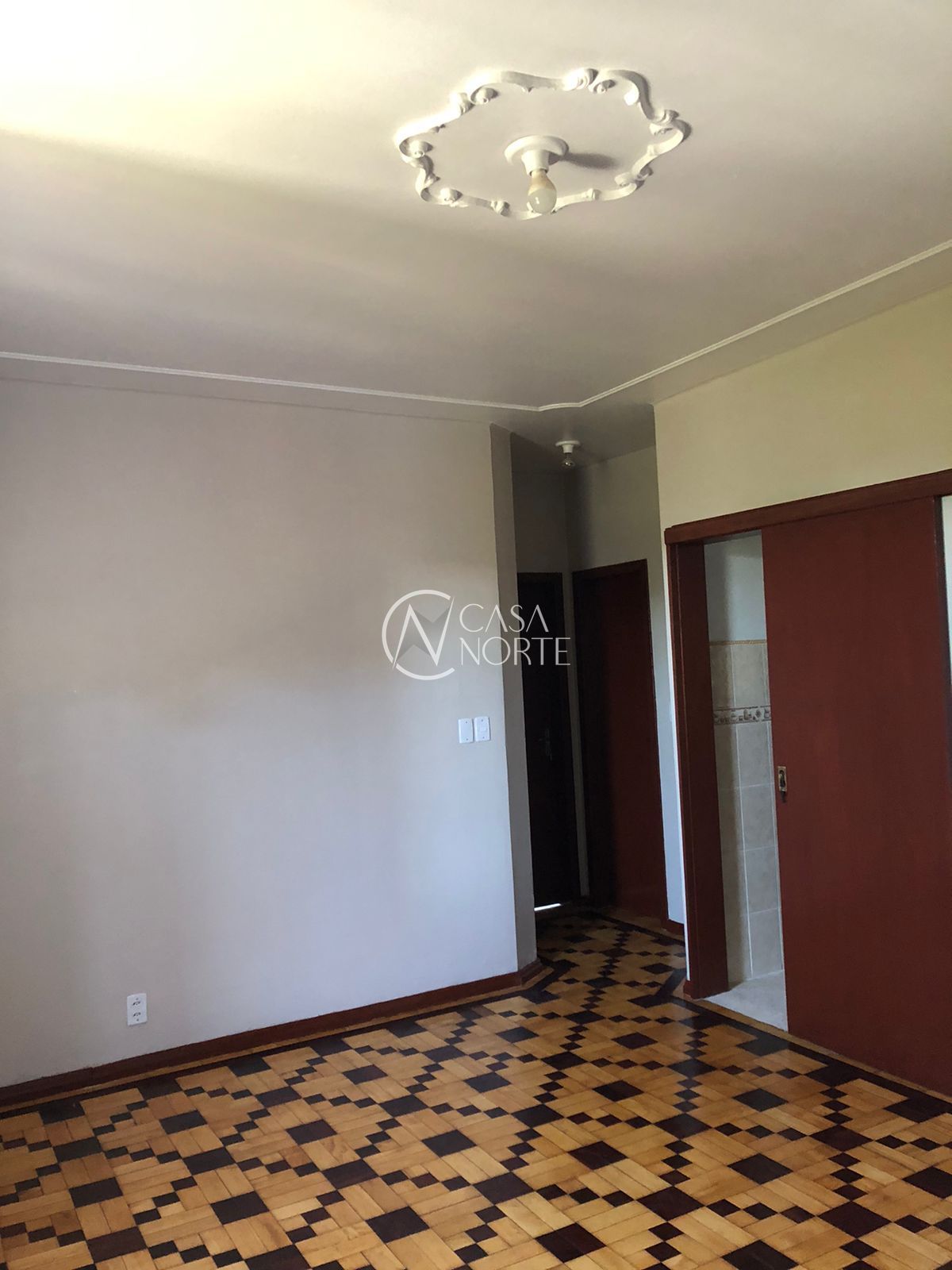 Apartamento à venda com 2 quartos, 59m², Avenida Pátria no bairro São Geraldo em Porto Alegre