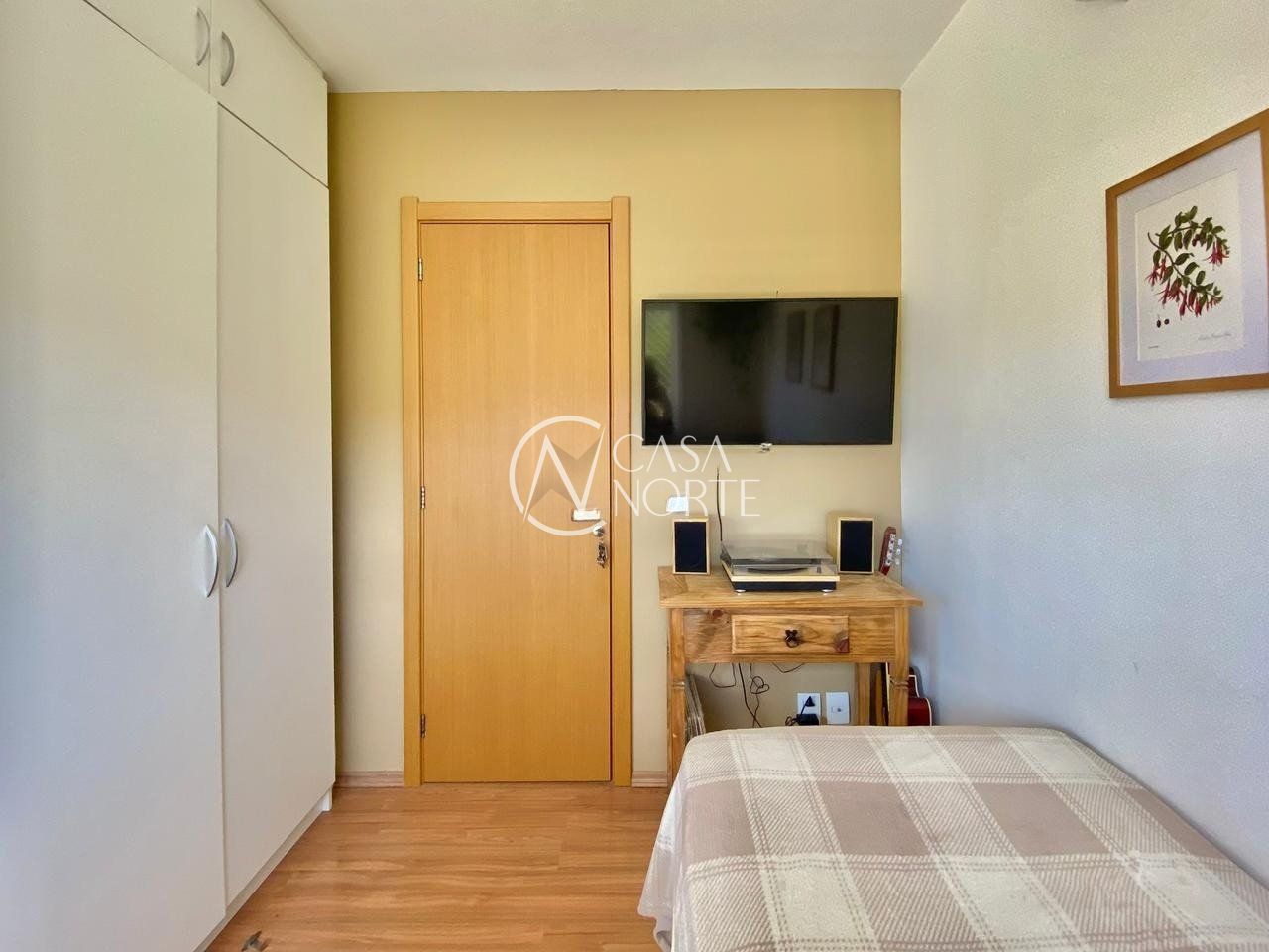 Apartamento à venda com 3 quartos, 74m², 1 suíte, 2 vagas, Rua Dário Totta no bairro Teresópolis em Porto Alegre