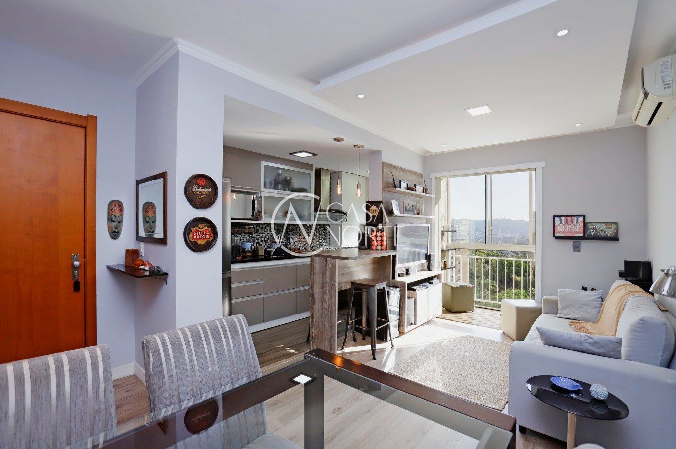 Apartamento à venda com 2 quartos, 62m², 1 suíte, 1 vaga, Rua Abram Goldsztein no bairro Jardim Carvalho em Porto Alegre