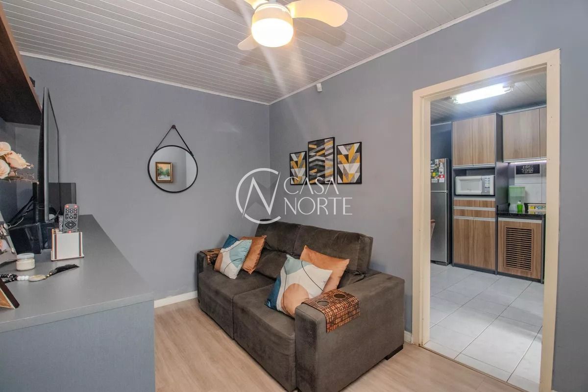 Casa à venda com 1 quarto, 100m², 4 vagas, Travessa Von Salisch no bairro Sarandi em Porto Alegre