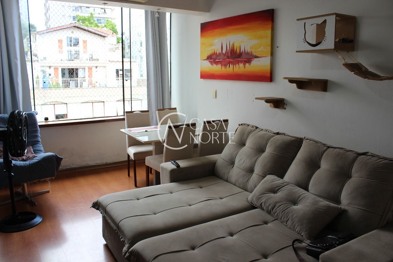 Apartamento à venda com 3 quartos, 75m², 1 suíte, Rua Liberdade no bairro Rio Branco em Porto Alegre