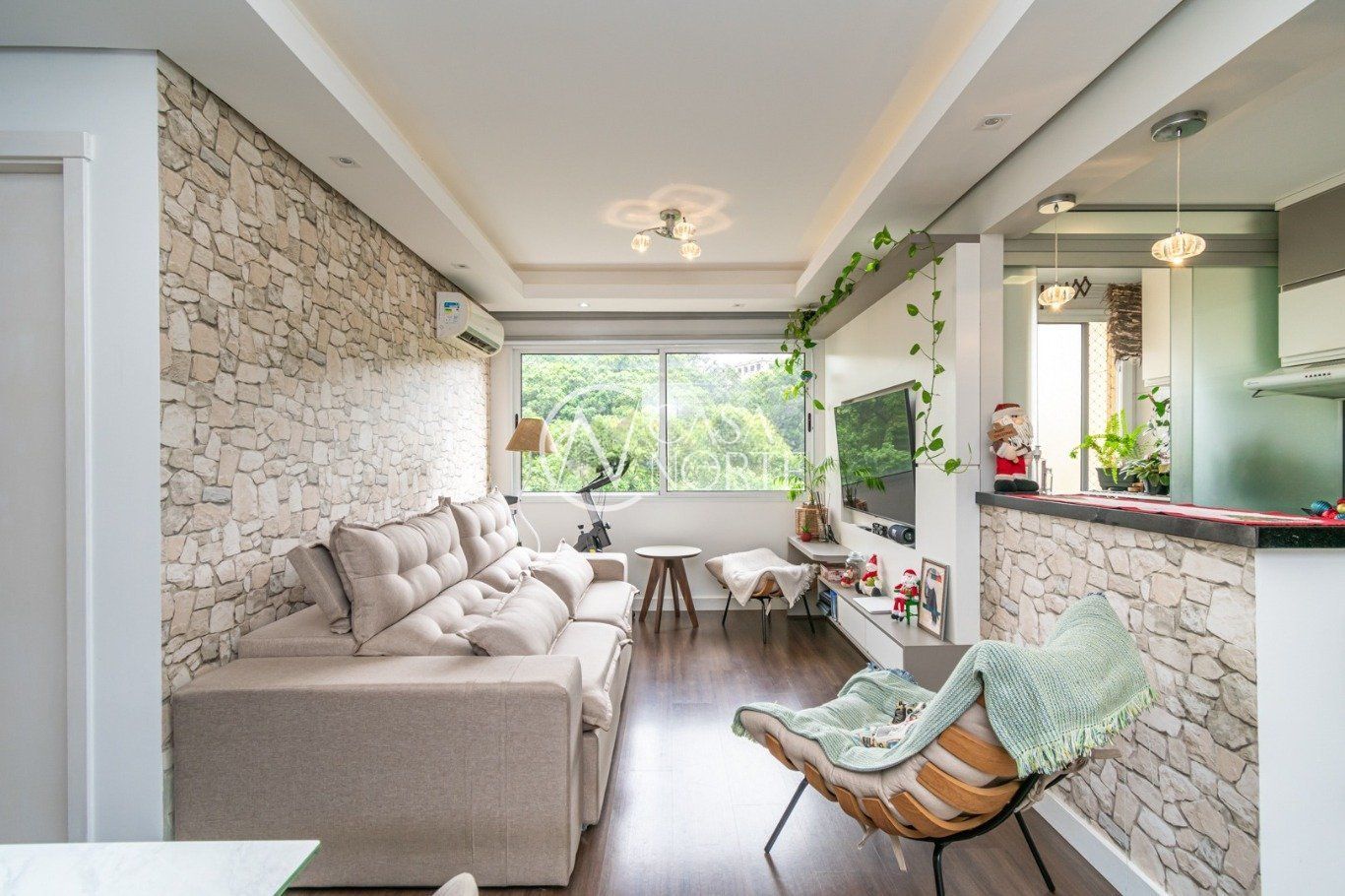 Apartamento à venda com 3 quartos, 66m², 1 suíte, 1 vaga, Avenida Bento Gonçalves no bairro Partenon em Porto Alegre