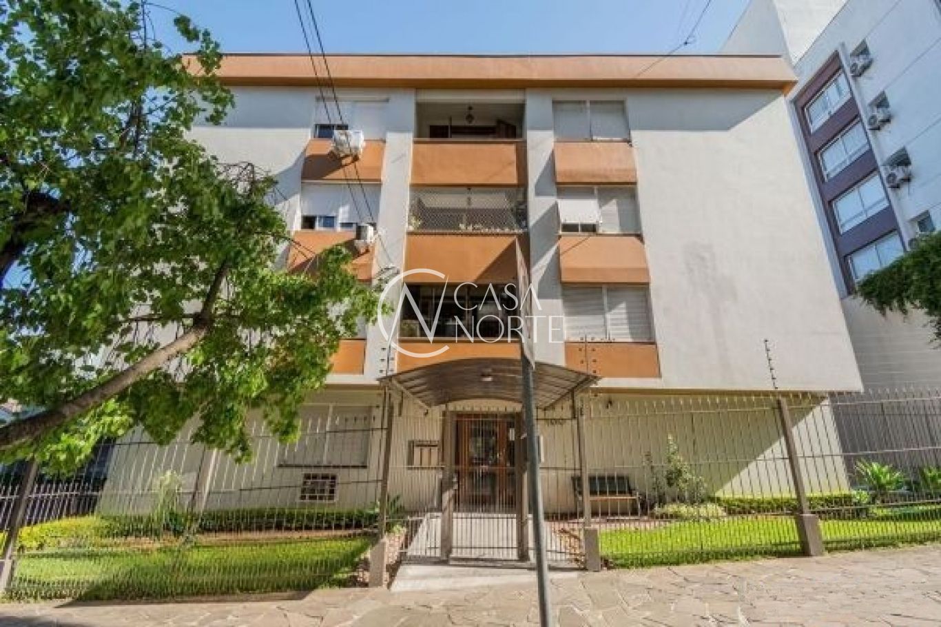 Apartamento à venda com 3 quartos, 100m², 1 vaga, Avenida Caçapava no bairro Petrópolis em Porto Alegre