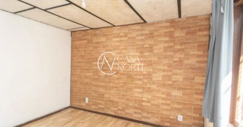 Casa à venda com 3 quartos, 54m², 2 vagas, Avenida Gamal Abdel Nasser no bairro Rubem Berta em Porto Alegre