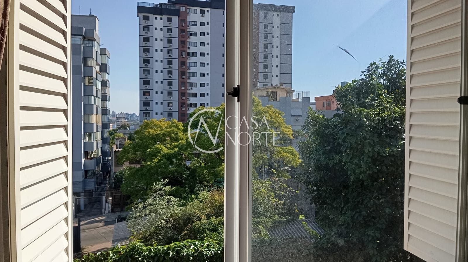 Apartamento à venda com 3 quartos, 108m², 1 suíte, 2 vagas, Rua Edmundo Bastian no bairro Cristo Redentor em Porto Alegre