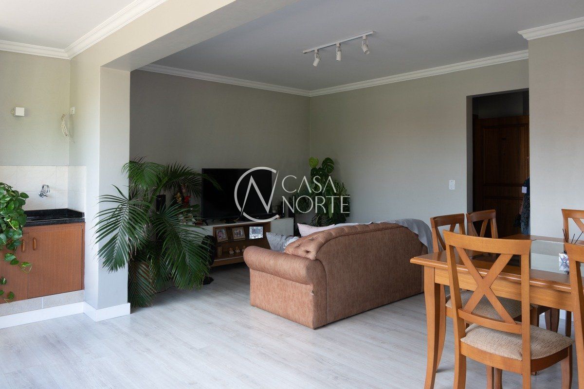 Apartamento à venda com 3 quartos, 120m², 1 suíte, 2 vagas, Avenida João Xxiii no bairro São Sebastião em Porto Alegre