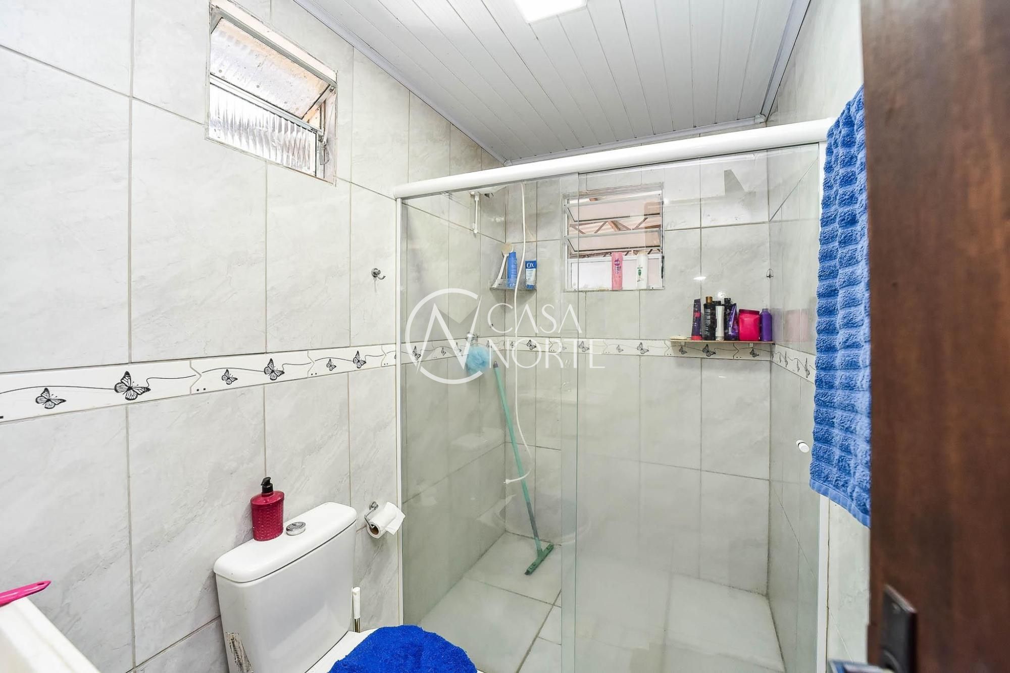 Casa à venda com 3 quartos, 232m², 2 suítes, 3 vagas, Rua Rosa Maria Malheiros no bairro Santa Rosa de Lima em Porto Alegre