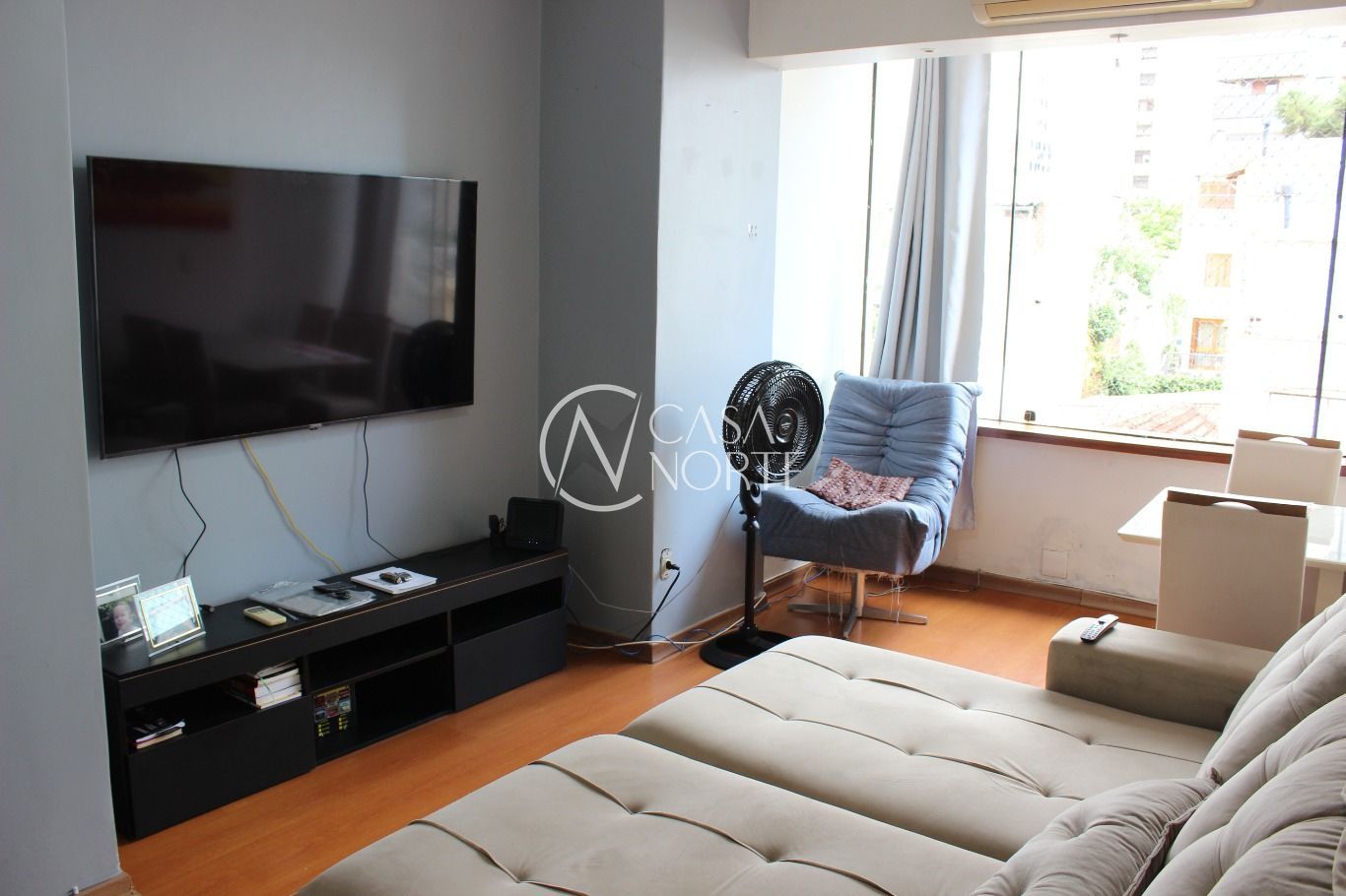Apartamento à venda com 3 quartos, 75m², 1 suíte, Rua Liberdade no bairro Rio Branco em Porto Alegre