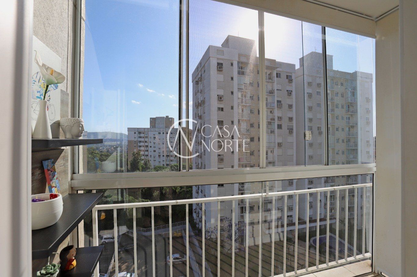 Apartamento à venda com 2 quartos, 62m², 1 suíte, 1 vaga, Rua Abram Goldsztein no bairro Jardim Carvalho em Porto Alegre