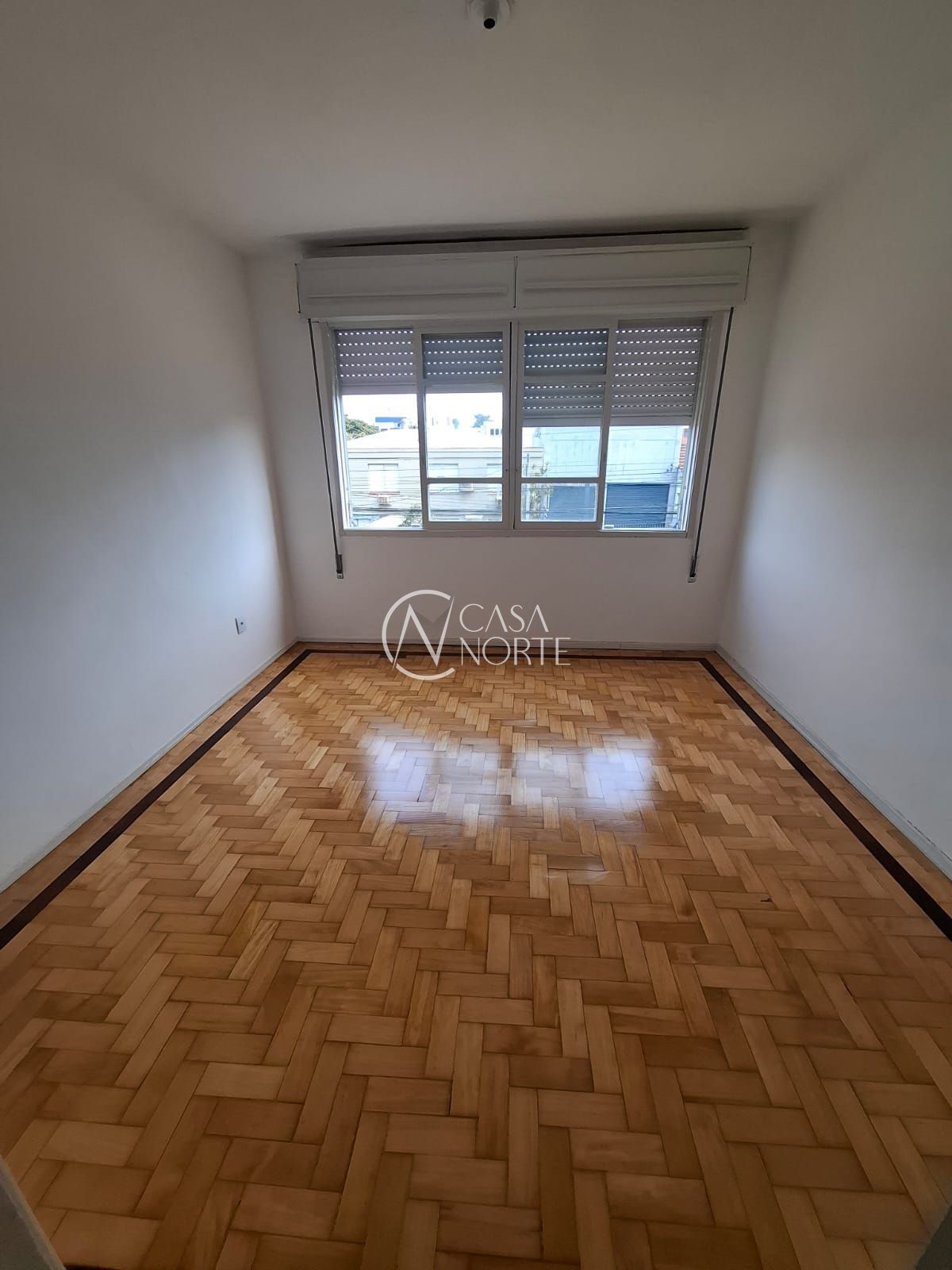 Apartamento à venda com 3 quartos, 109m², Rua Santa Cecília no bairro Santa Cecília em Porto Alegre