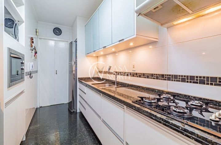 Cobertura à venda com 3 quartos, 368m², 2 suítes, 3 vagas, Rua Assunção no bairro Jardim Lindóia em Porto Alegre