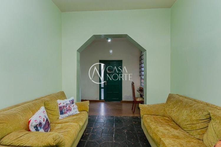 Casa à venda com 6 quartos, 242m², 1 suíte, 2 vagas, Rua Carlos Von Koseritz no bairro São João em Porto Alegre