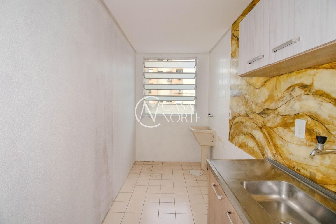 Apartamento à venda com 2 quartos, 55m², 1 vaga, Avenida Sertório no bairro Sarandi em Porto Alegre