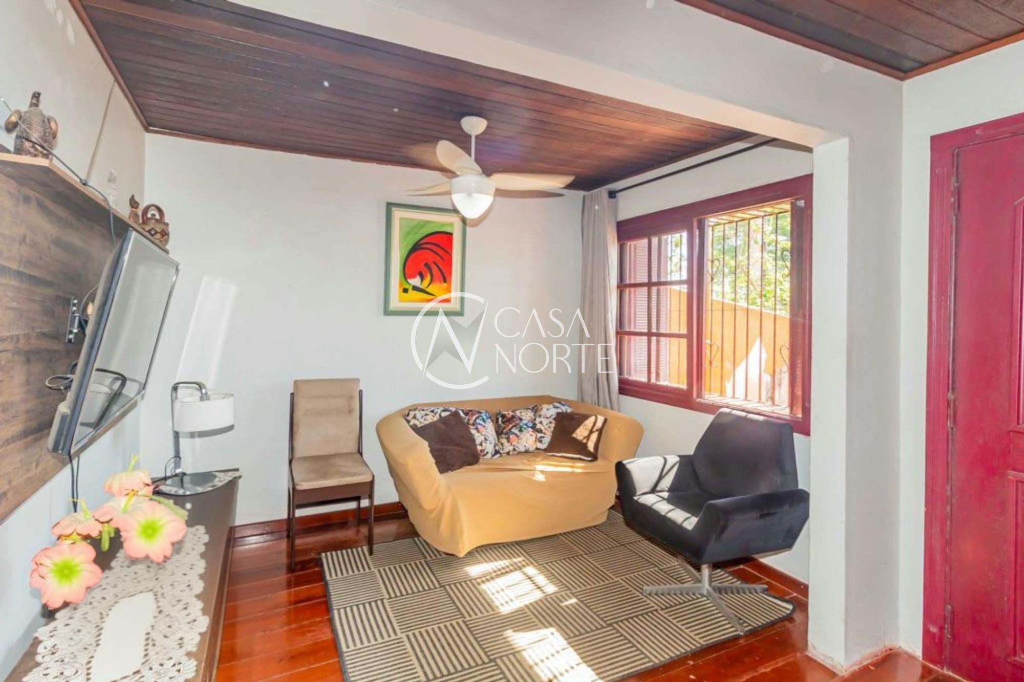 Casa à venda com 3 quartos, 90m², 1 suíte, 2 vagas, Rua Terezinha Turcato no bairro Costa e Silva em Porto Alegre