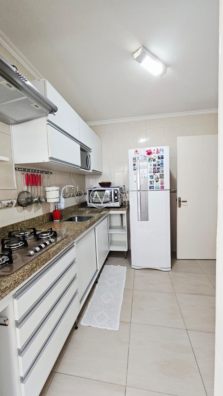 Apartamento à venda com 2 quartos, 71m², 1 vaga, Rua Rubens Rosa Guedes no bairro Jardim Itu em Porto Alegre