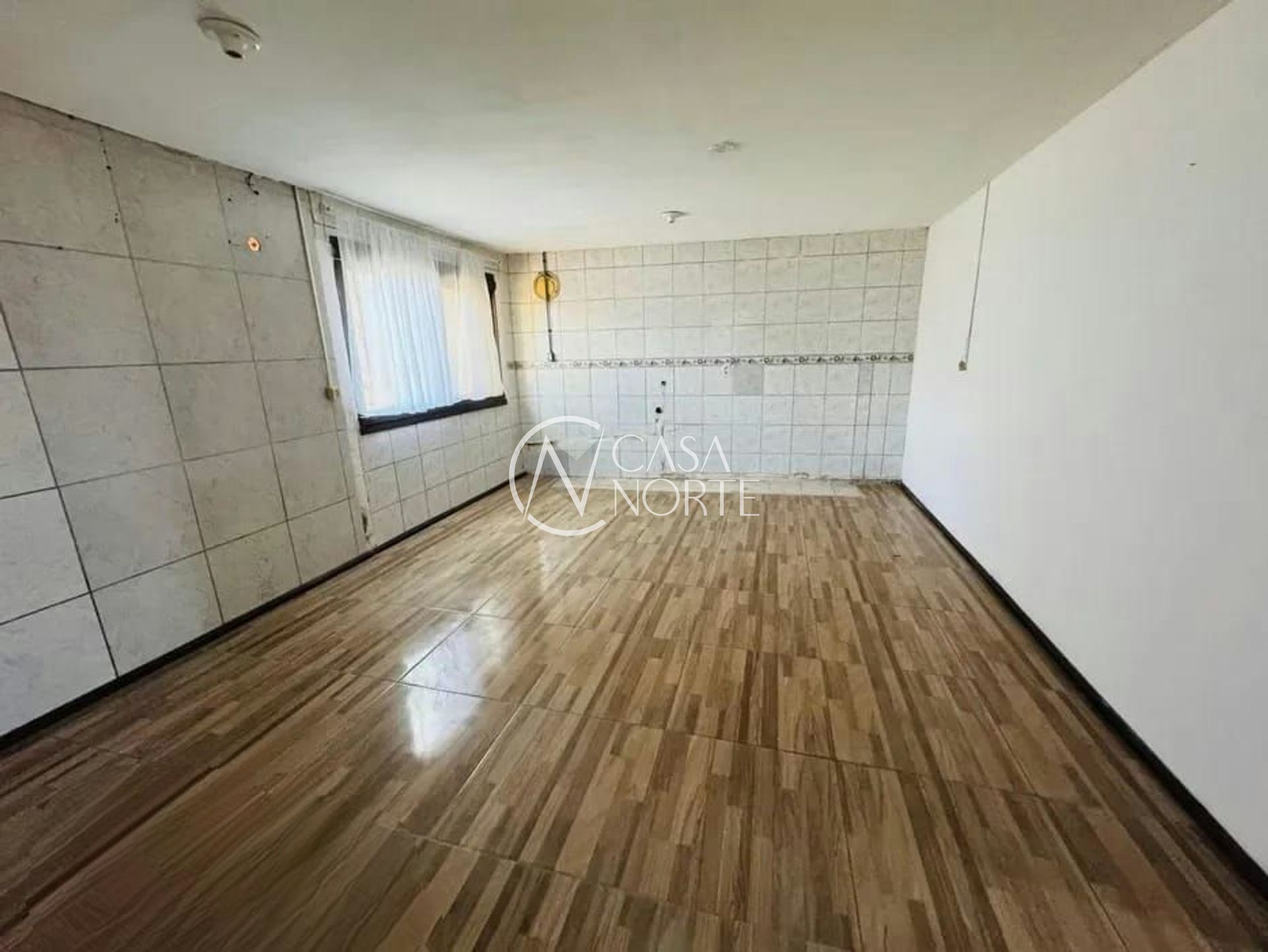 Casa à venda com 3 quartos, 280m², 3 vagas, Avenida do Lami no bairro Boa Vista do Sul em Porto Alegre