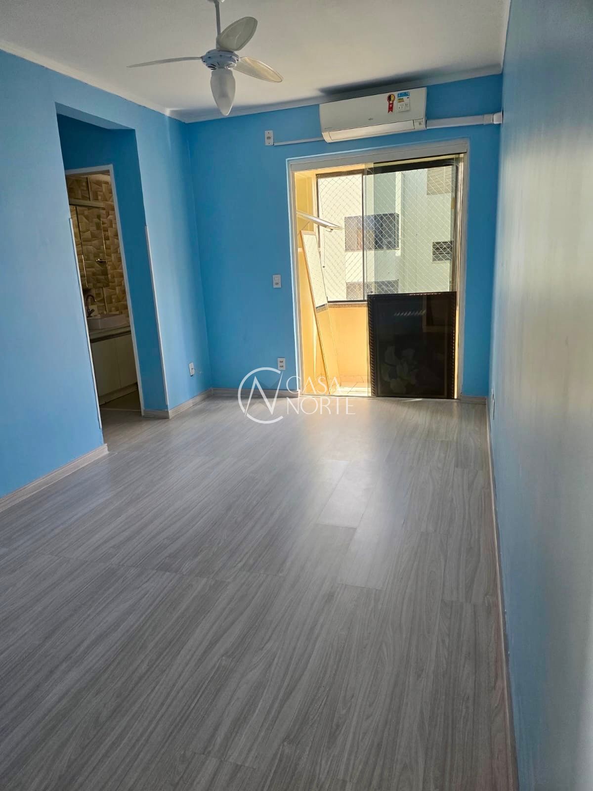 Apartamento à venda com 2 quartos, 52m², 1 vaga, Rua Professor Joaber Pereira no bairro Sarandi em Porto Alegre