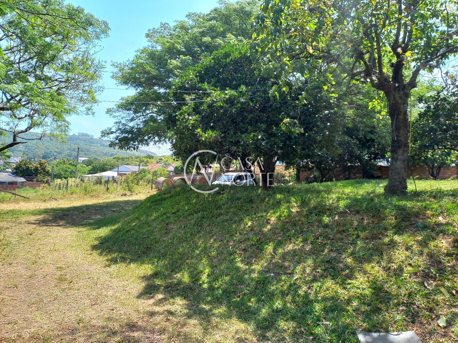 Chácara à venda com 2 quartos, 2000m², 1 suíte, 3 vagas, Avenida Delegado Ely Corrêa Prado no bairro Mário Quintana em Porto Alegre