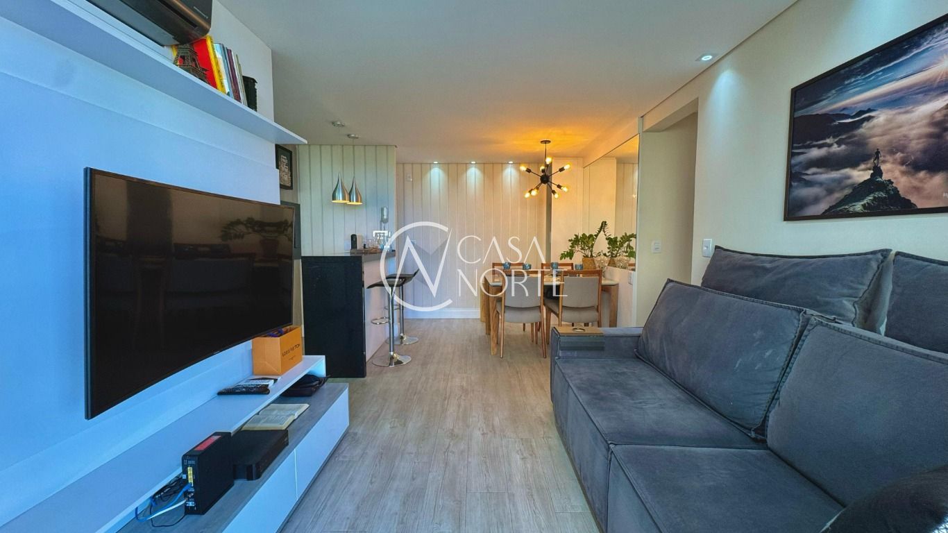 Apartamento à venda com 2 quartos, 76m², 1 suíte, 2 vagas, Rua Gutemberg no bairro Petrópolis em Porto Alegre