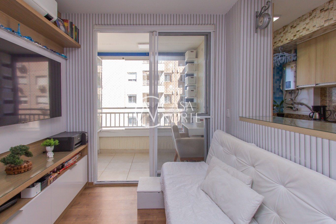 Apartamento à venda com 3 quartos, 75m², 1 suíte, 1 vaga, Rua Airton Ferreira da Silva no bairro Farrapos em Porto Alegre