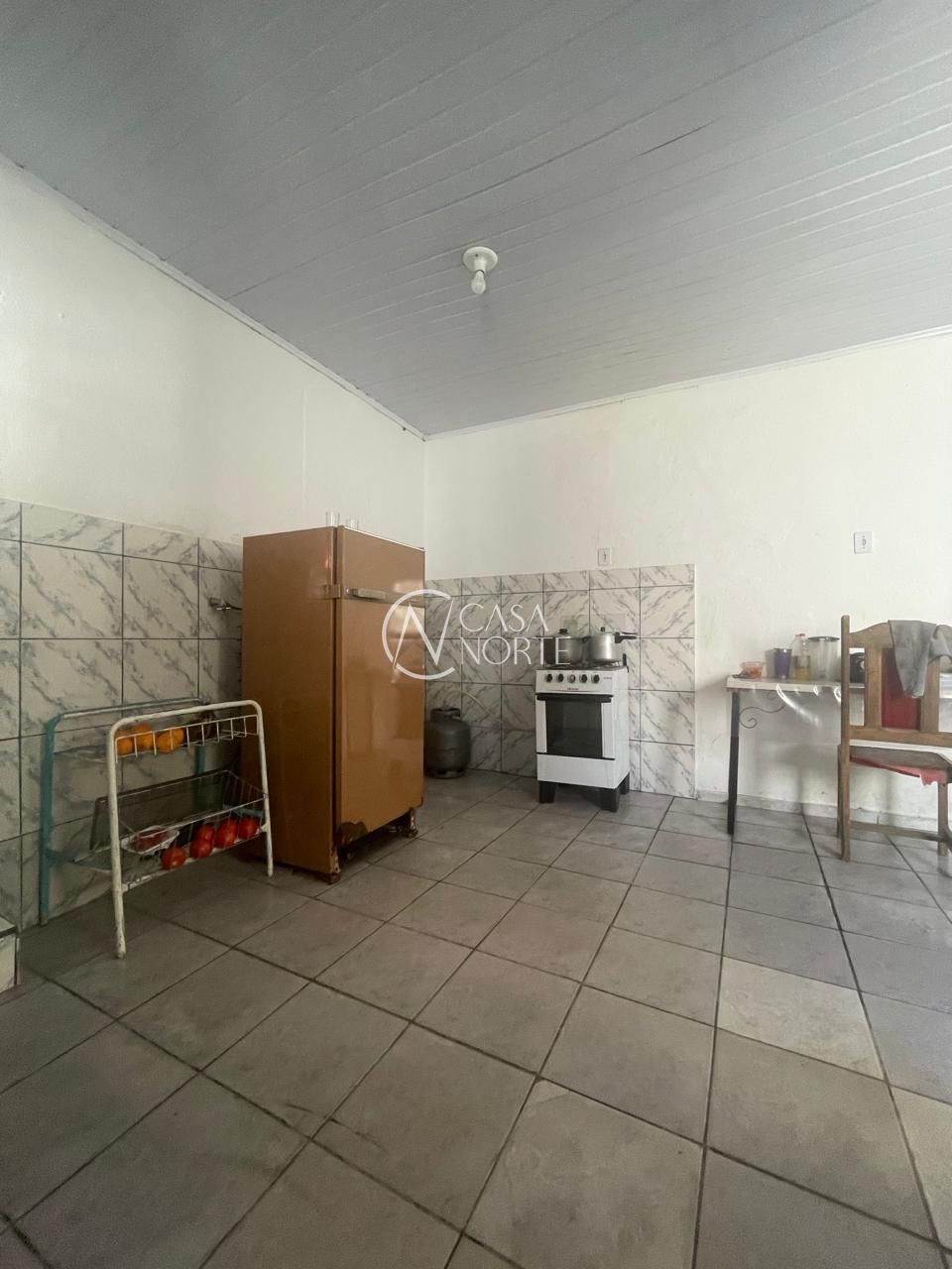 Casa à venda com 3 quartos, 152m², 1 suíte, 3 vagas, Rua Treze de Setembro no bairro Rubem Berta em Porto Alegre