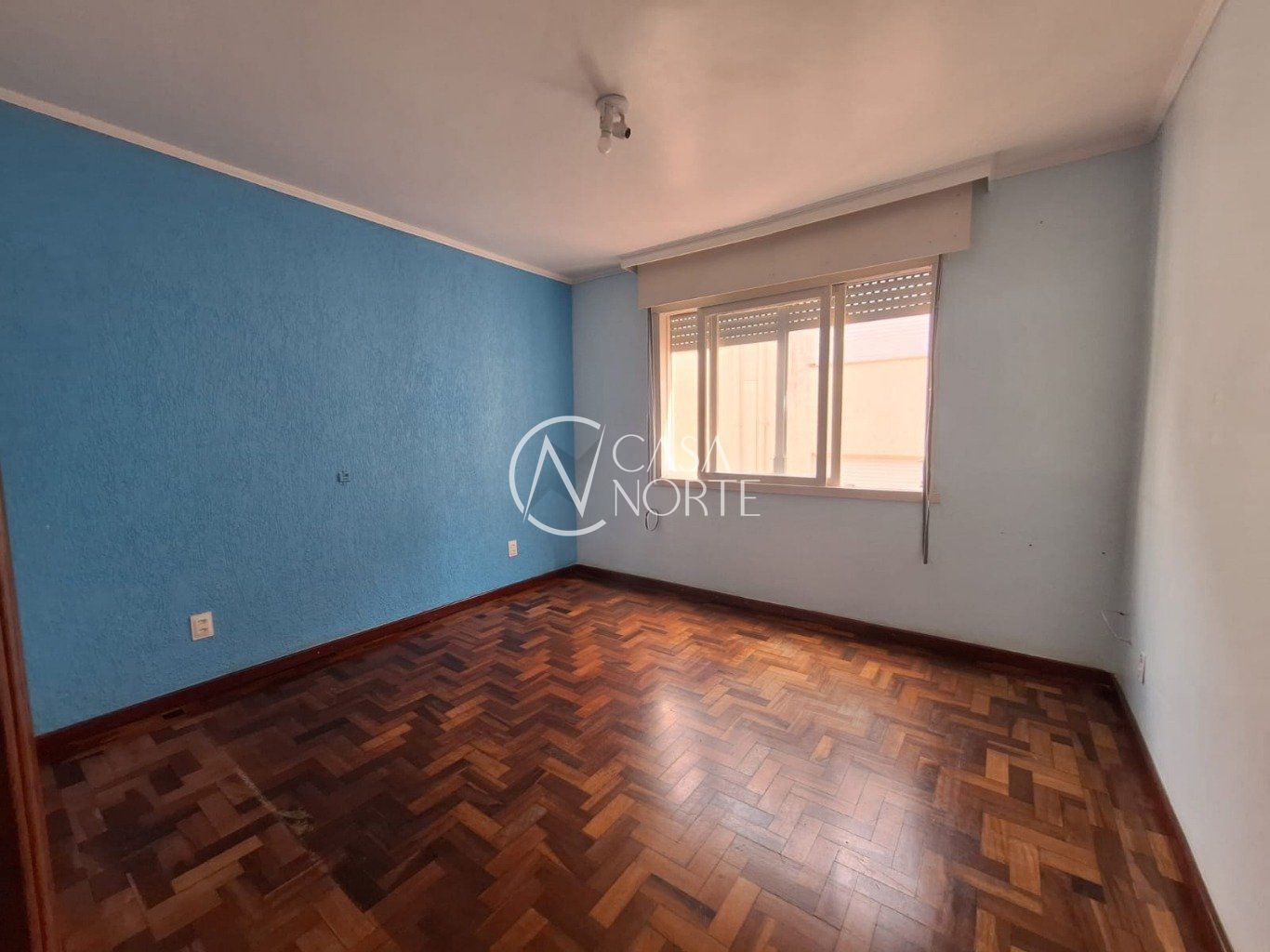 Apartamento à venda com 2 quartos, 58m², Rua Cipó no bairro Passo da Areia em Porto Alegre