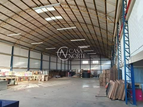 Pavilhão à venda com 2 quartos, 1280m², 5 vagas, Rua Landel de Moura no bairro Tristeza em Porto Alegre