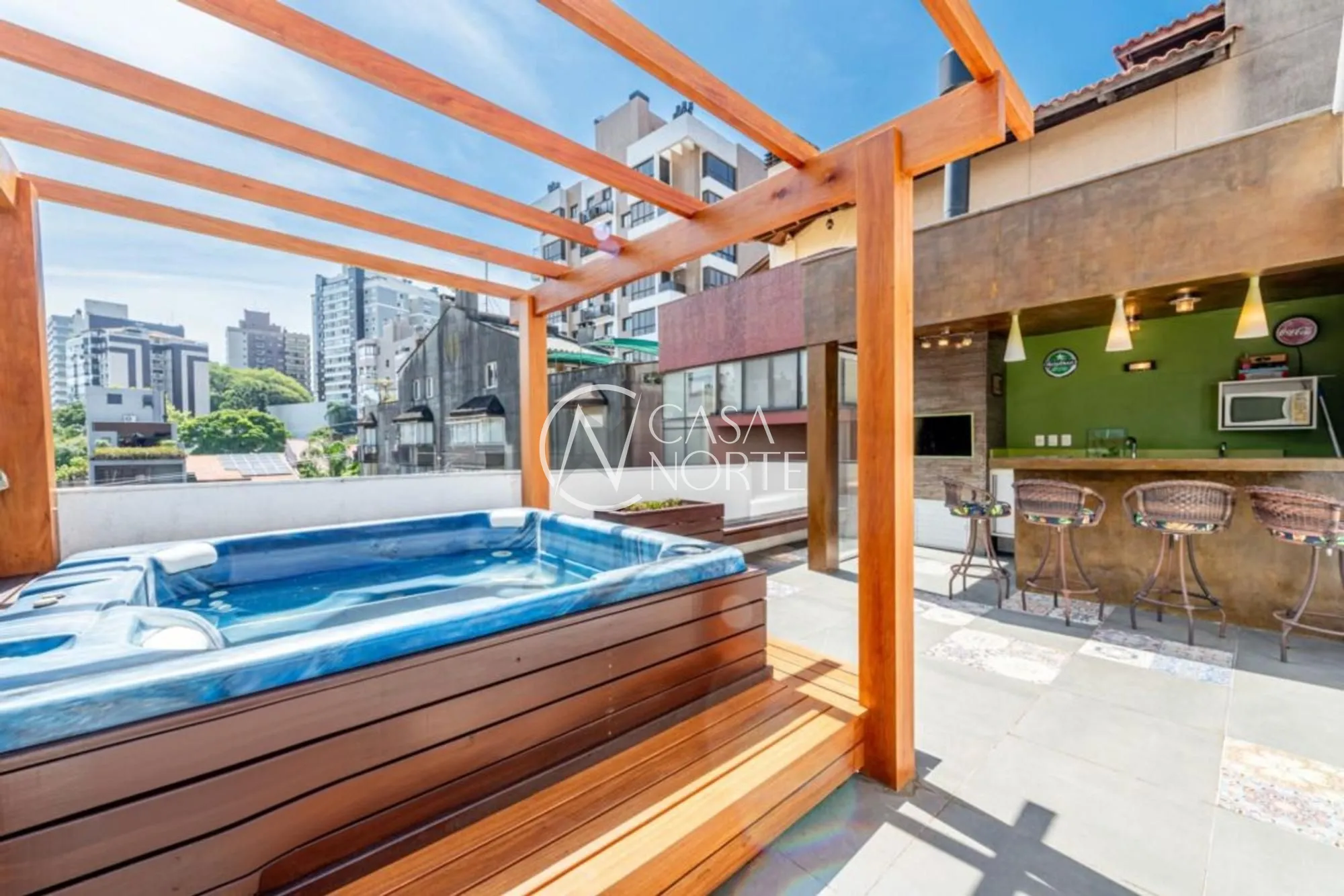 Cobertura à venda com 2 quartos, 129m², 1 suíte, 1 vaga, Rua Vasco da Gama no bairro Rio Branco em Porto Alegre