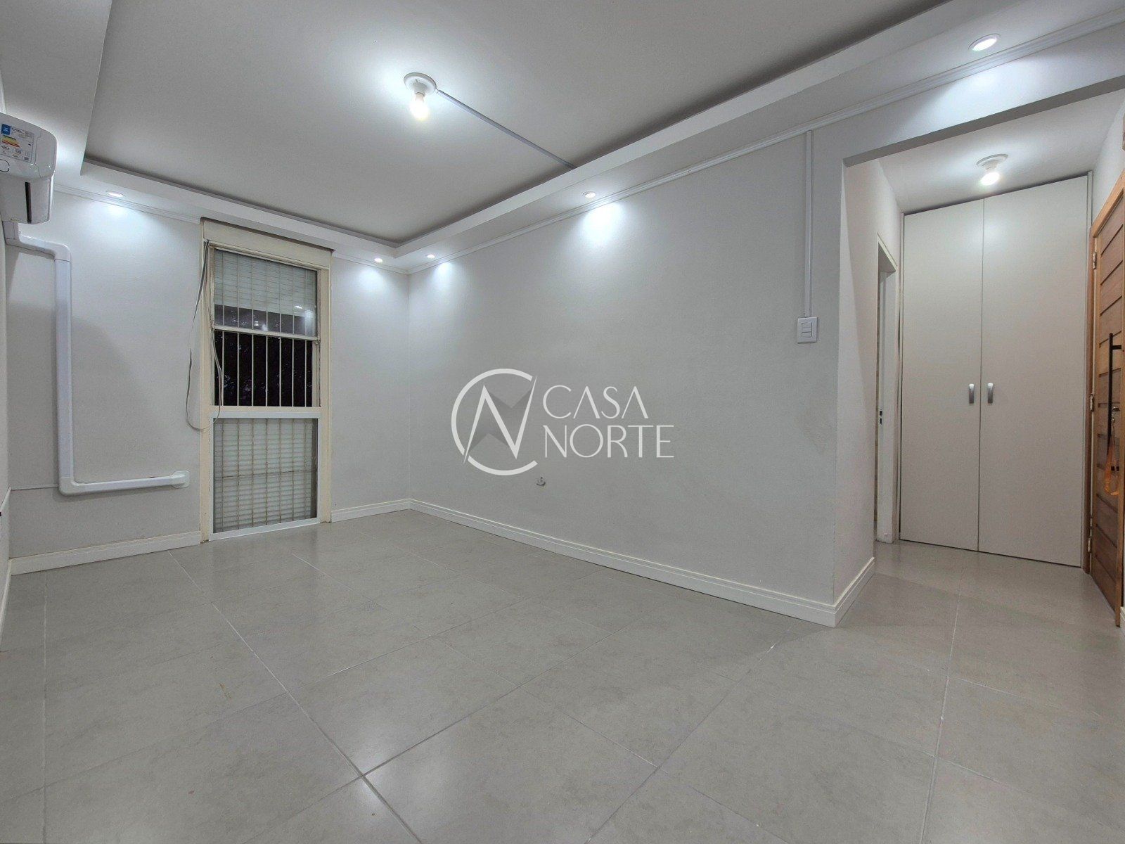 Apartamento à venda com 2 quartos, 59m², 1 vaga, Avenida Palmira Gobbi no bairro Humaitá em Porto Alegre