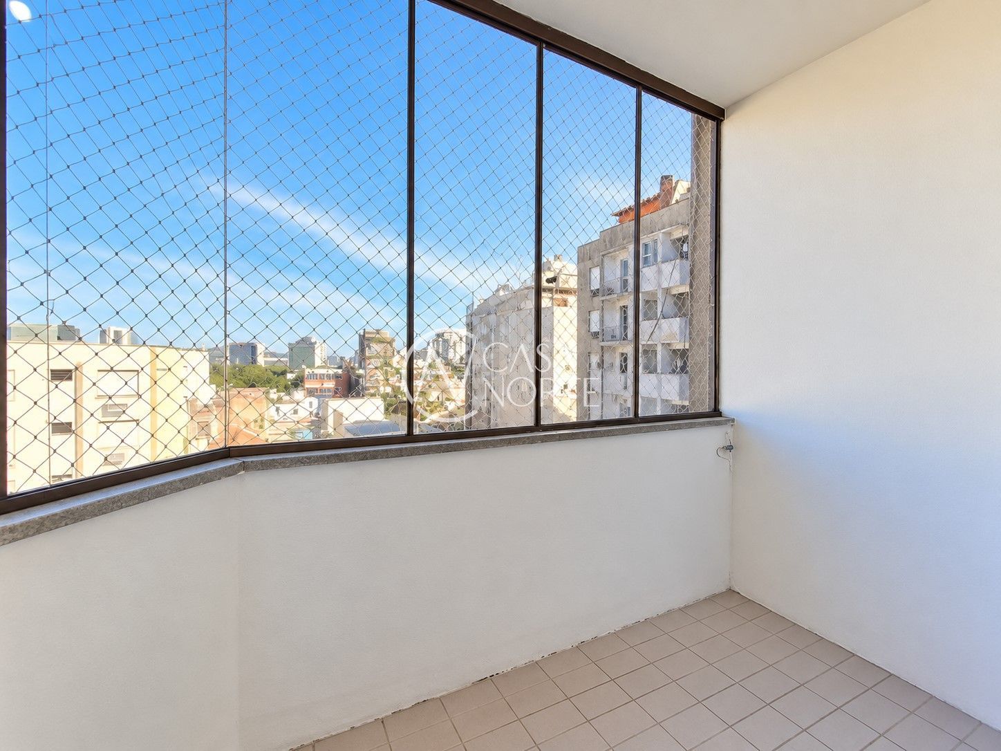 Apartamento à venda com 2 quartos, 80m², 1 suíte, 1 vaga, Rua Coronel Fernando Machado no bairro Centro Histórico em Porto Alegre