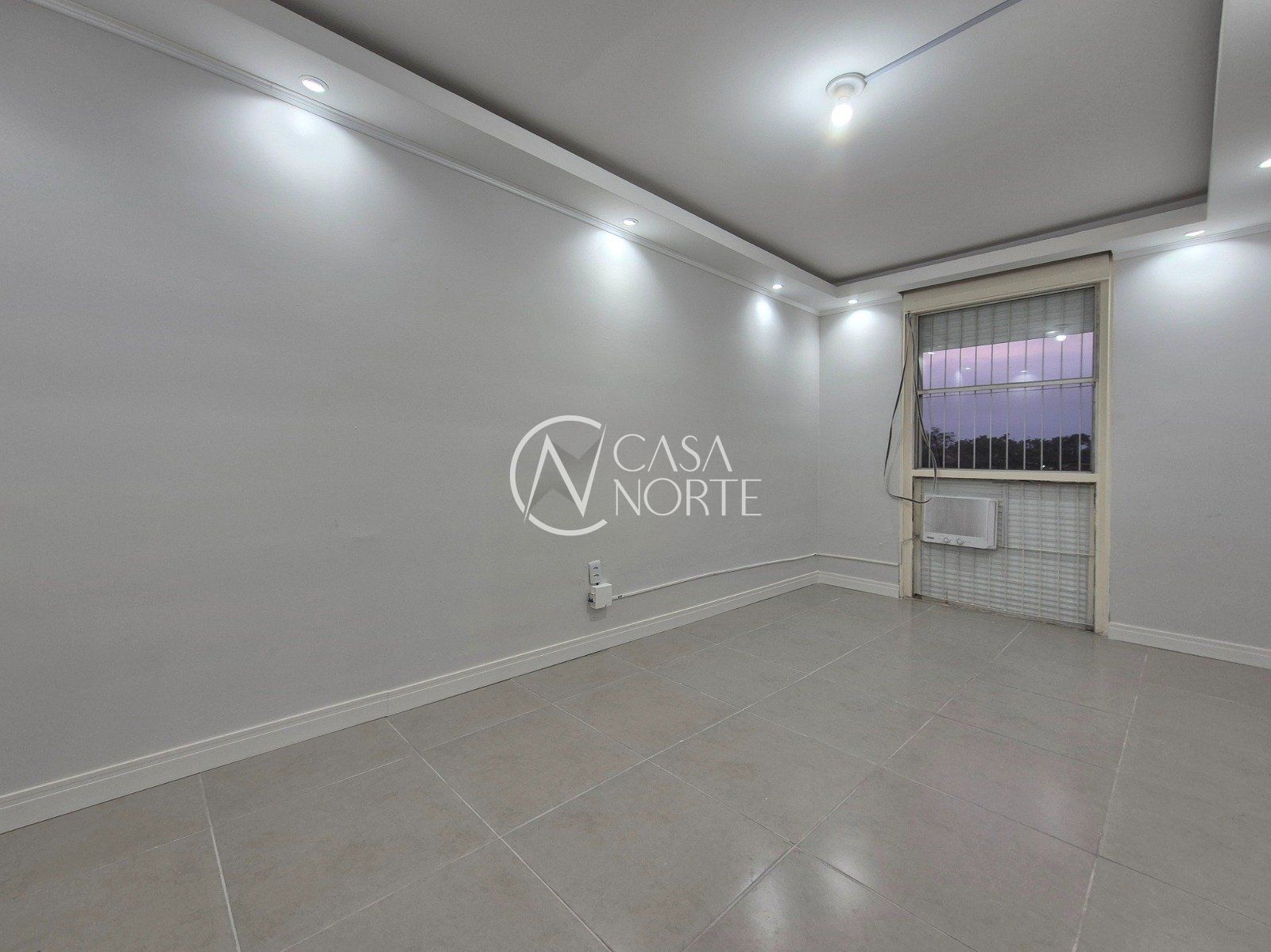 Apartamento à venda com 2 quartos, 59m², 1 vaga, Avenida Palmira Gobbi no bairro Humaitá em Porto Alegre