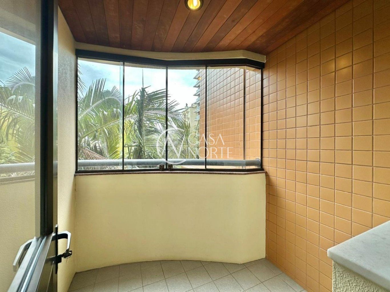 Apartamento à venda com 3 quartos, 91m², 1 suíte, 1 vaga, Rua Visconde do Herval no bairro Menino Deus em Porto Alegre